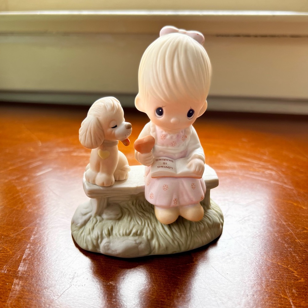 Precious Moments Loving is Sharing figurine
